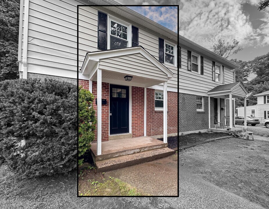 85 Cold Spring Cir in Naugatuck, CT - Building Photo