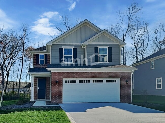 property at 1034 Heritage Blvd