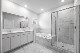 130 Stockholm Ln in Huntsville, AL - Building Photo - Building Photo