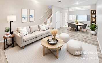 2462 Lake Woodberry Cir in Brandon, FL - Foto de edificio - Building Photo