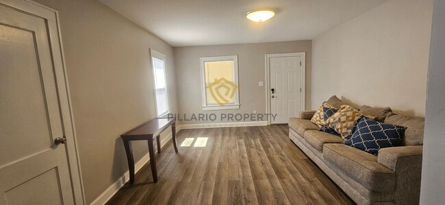 901 Dequincy St in Indianapolis, IN - Building Photo - Building Photo