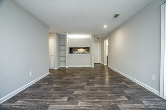 The Enclave at Riverdale in Atlanta, GA - Building Photo - Interior Photo