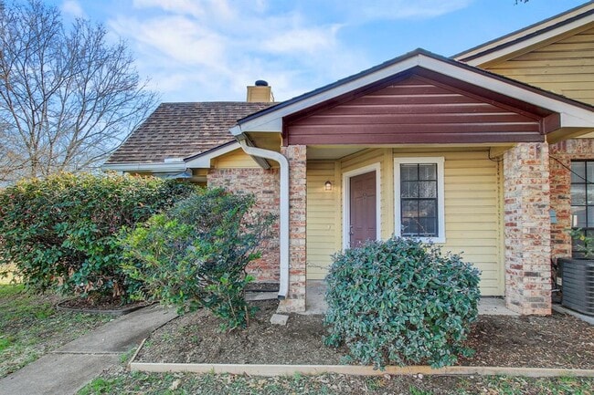 property at 1601 Faro Dr