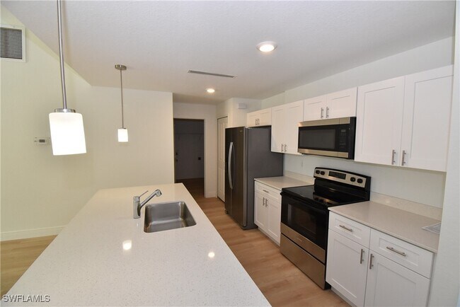 5221 Mojave Ave in North Port, FL - Building Photo - Building Photo