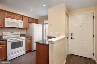 8736 Susquehanna St in Lorton, VA - Building Photo - Building Photo