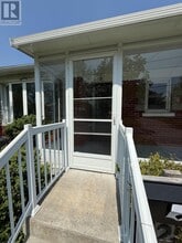 210 Greenwood Ave in Oshawa, ON - Building Photo - Building Photo