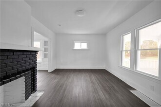 13609 Edgewood Ave in Cleveland, OH - Building Photo - Building Photo