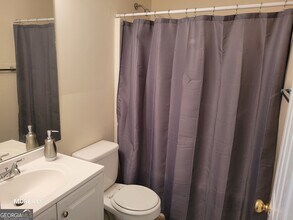 6104 Camden Forrest Ct in Riverdale, GA - Building Photo - Building Photo