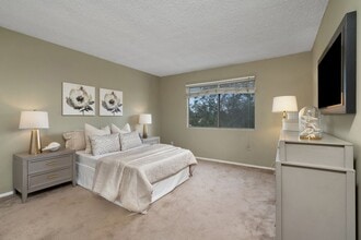 972 E California Blvd in Pasadena, CA - Building Photo - Building Photo