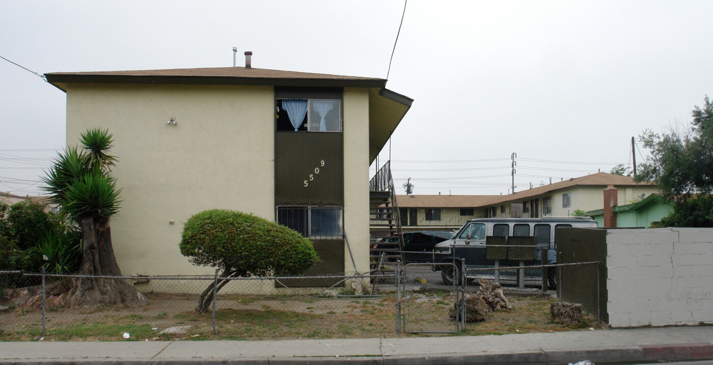 5503-5509 Maywood Ave in Maywood, CA - Building Photo