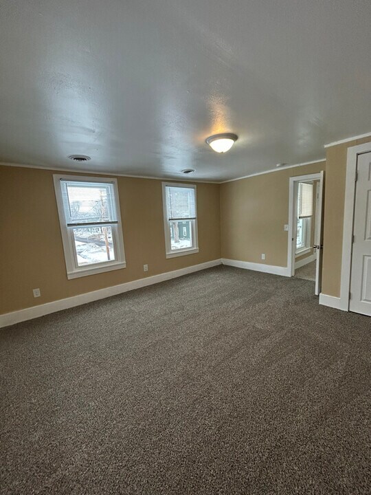 401 Hannibal St, Unit 2 in Fulton, NY - Building Photo