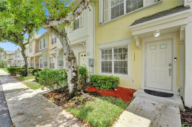 property at 16607 Hemingway Dr