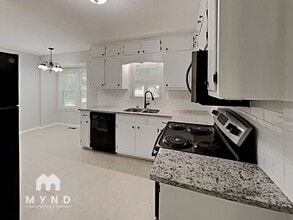 411 Arrow Bend Rd in Villa Rica, GA - Building Photo - Building Photo