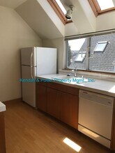 437 Alta Loma Ln in Santa Cruz, CA - Building Photo - Building Photo