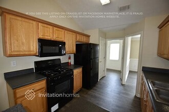895 Lewis Ridge Cir in Lawrenceville, GA - Foto de edificio - Building Photo