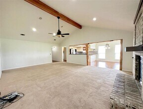 12210 County Line Rd in Elgin, TX - Building Photo - Building Photo
