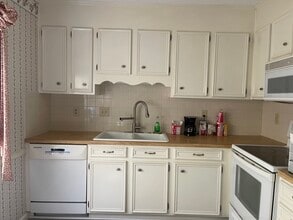 3140 Burke Mill Ct in Winston-Salem, NC - Building Photo - Building Photo