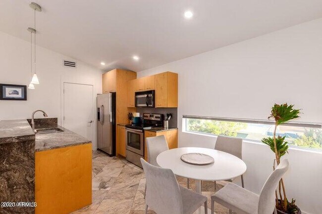 1111 W University Dr-Unit -2027 in Tempe, AZ - Building Photo - Building Photo