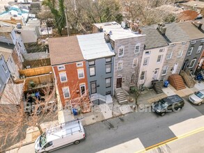 1105 W Lombard St in Baltimore, MD - Foto de edificio - Building Photo