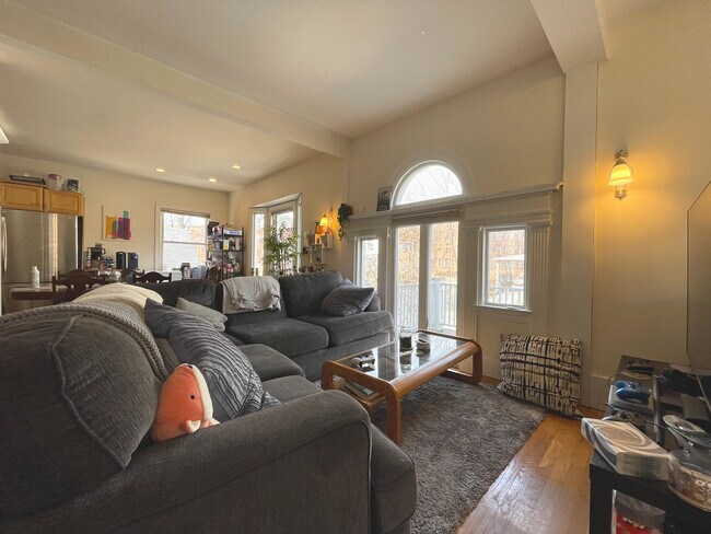 66 Englewood Ave, Unit 2A in Boston, MA - Building Photo - Building Photo
