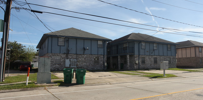 2413 Alex Kornman Blvd in Harvey, LA - Building Photo - Building Photo