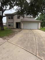 3219 Watercliff Ct in Spring, TX - Building Photo