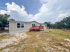 1071 Ramble Hills in Canyon Lake, TX - Building Photo