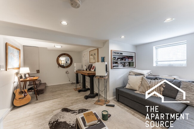 property at 2732 N Monticello Ave