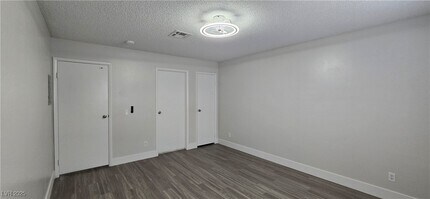 6649 W Tropicana Ave in Las Vegas, NV - Building Photo - Building Photo