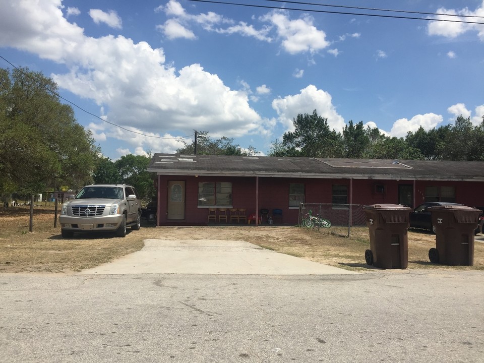 1113 Martin St in Lake Hamilton, FL - Building Photo