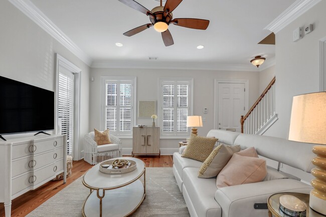 property at 404 E Mc Donough St