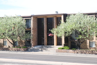 Academy Heights Apartments in Albuquerque, NM - Building Photo - Building Photo