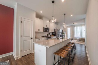 313 Skylar Way SE in Atlanta, GA - Building Photo - Building Photo