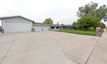808 Virginia Ct in Cheyenne, WY - Building Photo - Building Photo