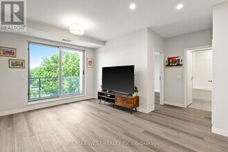 118 West St in Port Colborne, ON - Building Photo - Building Photo