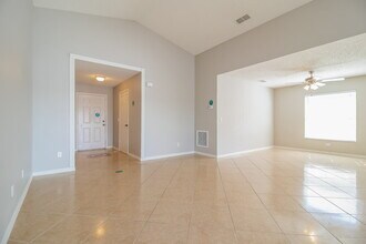 2347 Topaz Trail in Kissimmee, FL - Building Photo - Building Photo