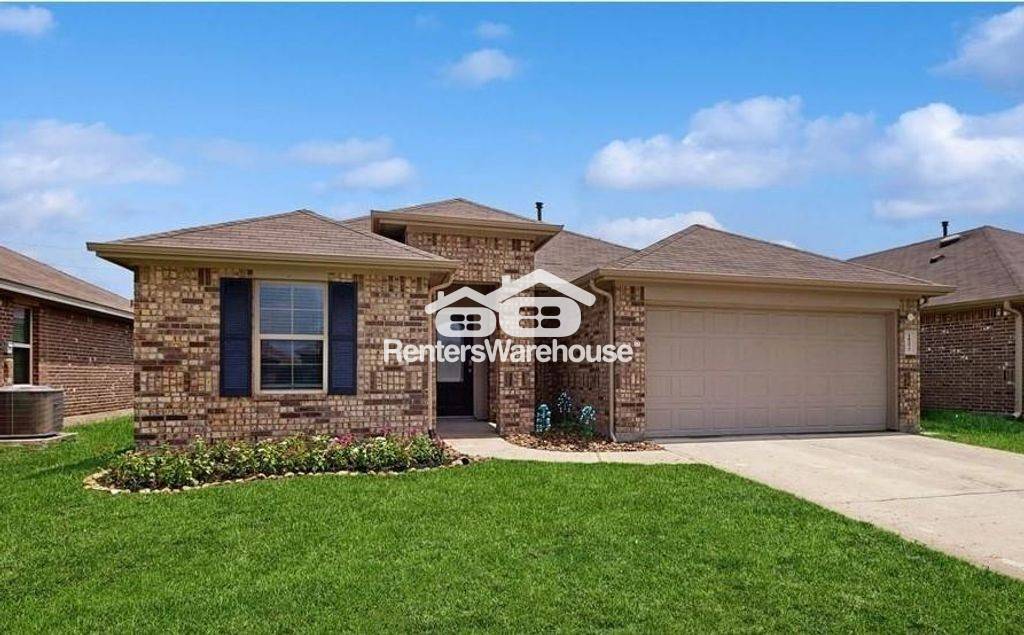 18277 Eaton Mill Dr in Roman Forest, TX - Foto de edificio