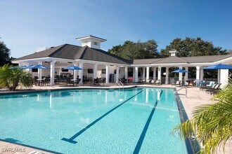 746 Eagle Creek Dr in Naples, FL - Building Photo - Building Photo