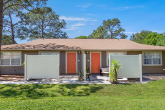 Edgewood Apartments in Lakeland, FL - Building Photo - Building Photo