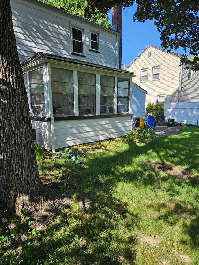 38 Jasper Ave in Teaneck, NJ - Building Photo - Building Photo
