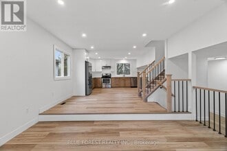 1858 Aldersbrook Rd in London, ON - Building Photo - Building Photo