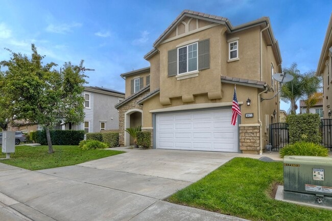 3877 Lake Cir Dr in Fallbrook, CA - Building Photo - Building Photo