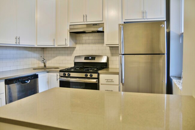 1460 W Grace St, Unit 1