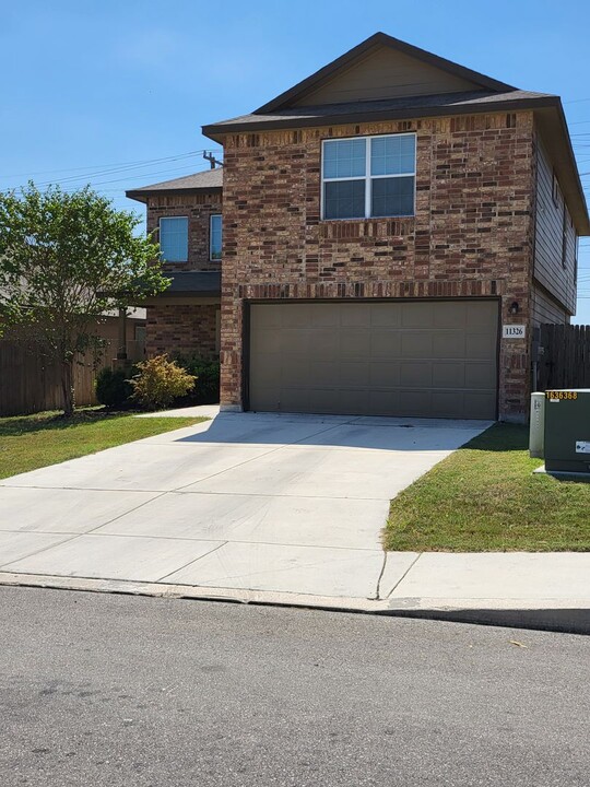 11326 Eagle Tree in San Antonio, TX - Building Photo