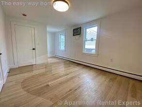 61 Gore St in Cambridge, MA - Building Photo - Building Photo