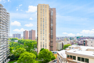 Riviera Towers in West New York, NJ - Building Photo - Building Photo