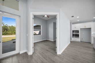 3311 Andalusia Blvd in Cape Coral, FL - Building Photo - Building Photo