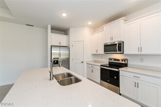 1624 Sunset Preserve Wy in Port Charlotte, FL - Building Photo - Building Photo