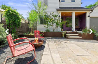 2413 E 9th St in Austin, TX - Building Photo - Building Photo