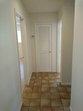 2526 Taylor St, Unit 3 in Hollywood, FL - Building Photo - Building Photo